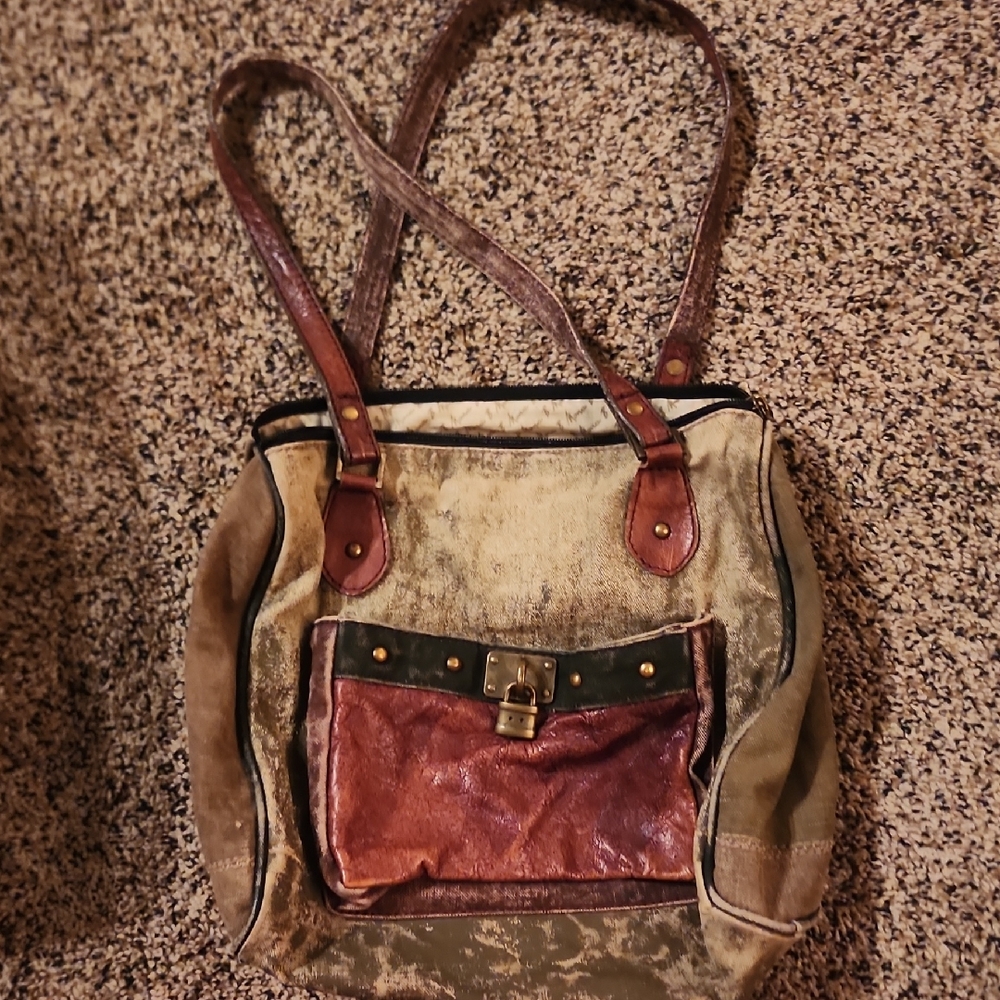 Womans Bag/purse Brown And Red  Mono B